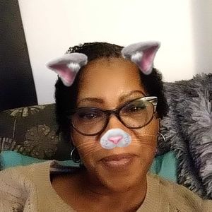 Meet your Posher, Cynthia